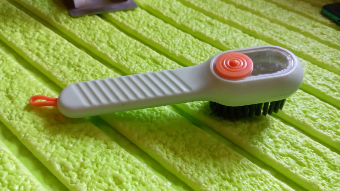Multifunctional Scrubbing Brush With Liquid